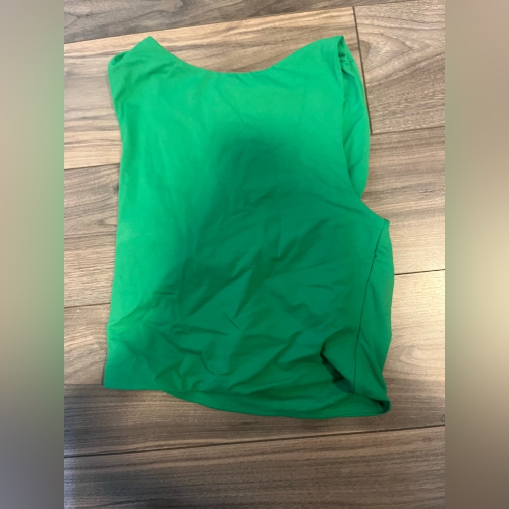 Cropped top